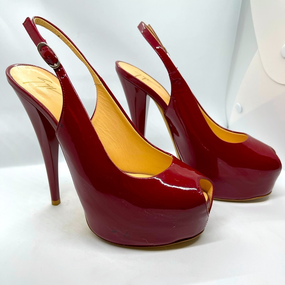 Giuseppe Zanotti Patent Leather Pumps, Sz 6.5